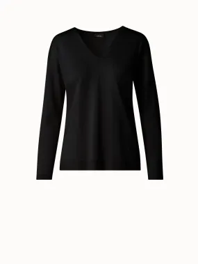 Cashmere silk fine gauge v-neck knit