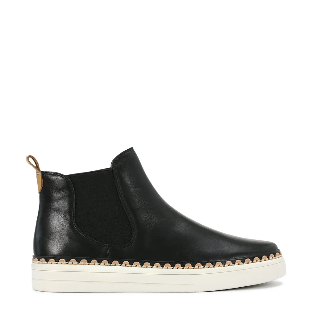 Moora Leather High Sneakers